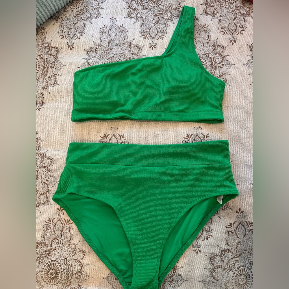 Old Navy Swim - XL